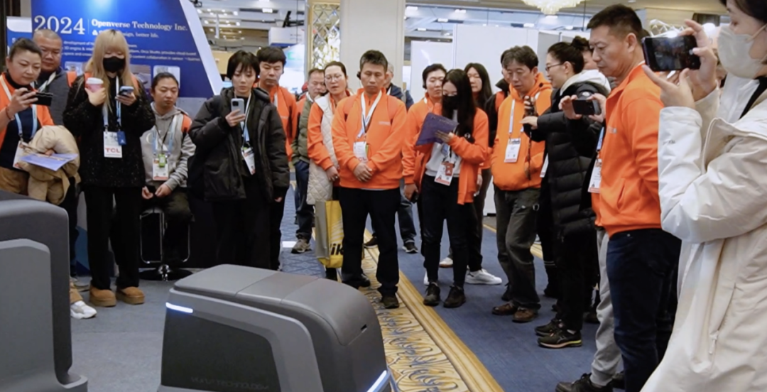 南宫ng28相信品牌力量科技亮相CES2024 多功能分体机器人UP走进国际视野